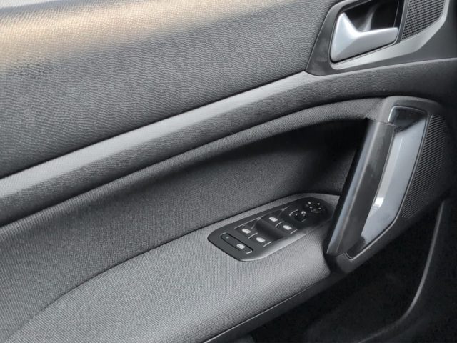 PEUGEOT 308 usata, con Vivavoce