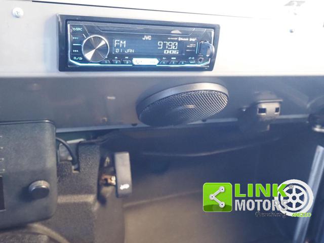 LAND ROVER Defender usata 19