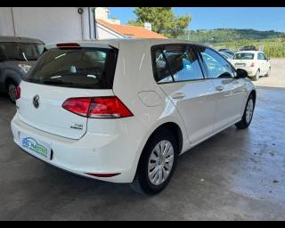 VOLKSWAGEN Golf usata, con Autoradio