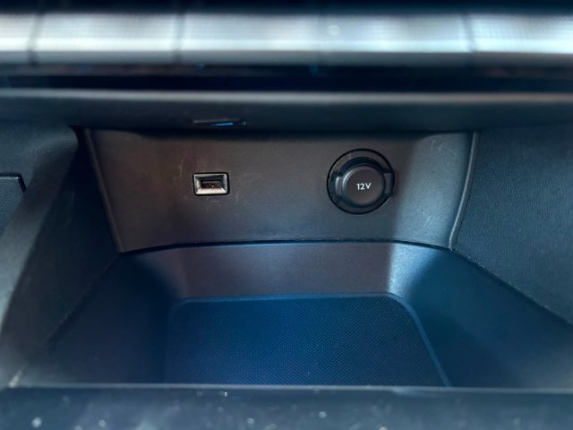 PEUGEOT 3008 usata, con Cruise Control