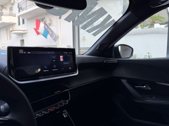 PEUGEOT 2008 usata, con Bracciolo