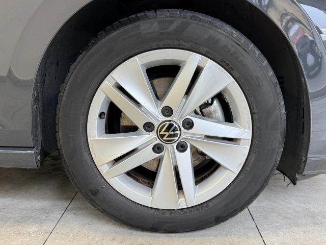 VOLKSWAGEN Golf usata, con Boardcomputer