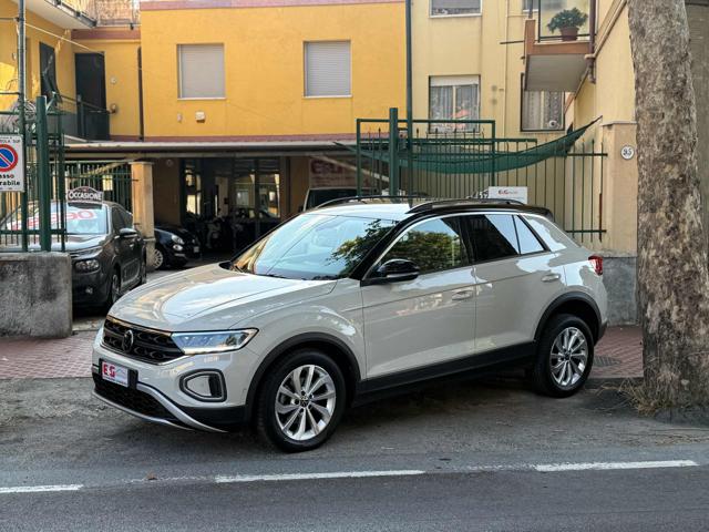 VOLKSWAGEN T-Roc usata, con Airbag