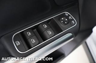 MERCEDES-BENZ GLA 200 usata, con Chiusura centralizzata