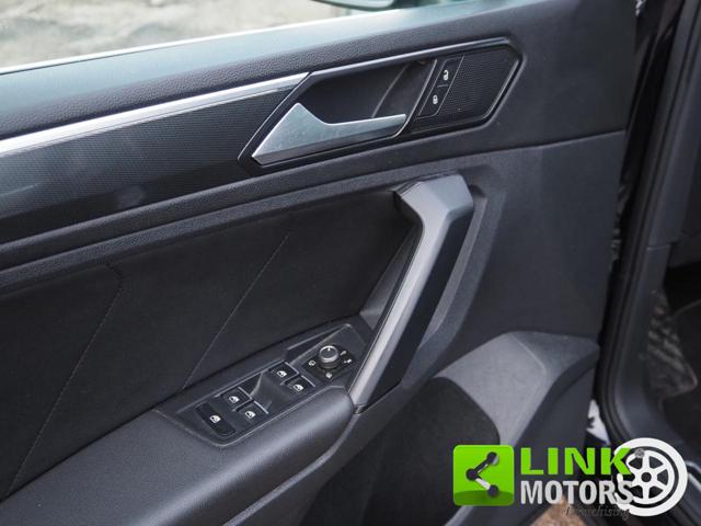 VOLKSWAGEN Tiguan usata, con Specchietti laterali elettrici