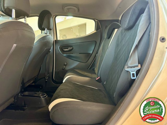 LANCIA Ypsilon usata, con Touch screen