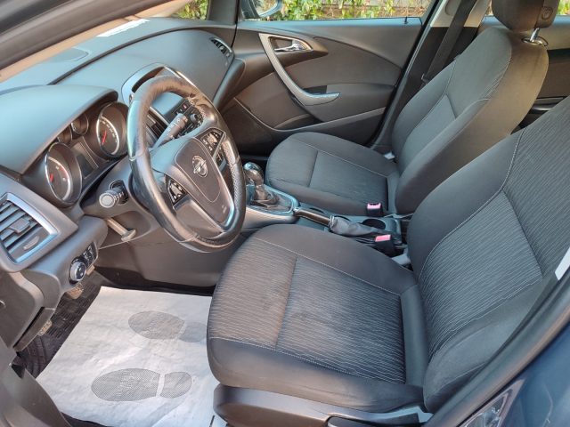 OPEL Astra usata, con Bracciolo