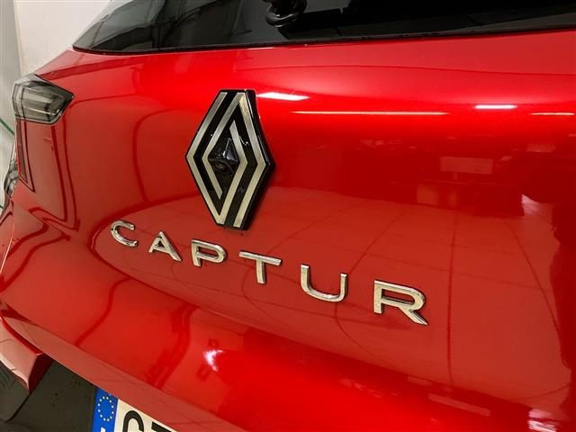 RENAULT Captur usata 24