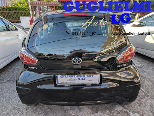 TOYOTA Aygo usata, con Autoradio