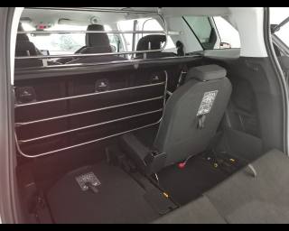 PEUGEOT 5008 usata, con Sensori di parcheggio posteriori