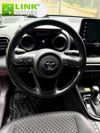 TOYOTA Yaris usata 18