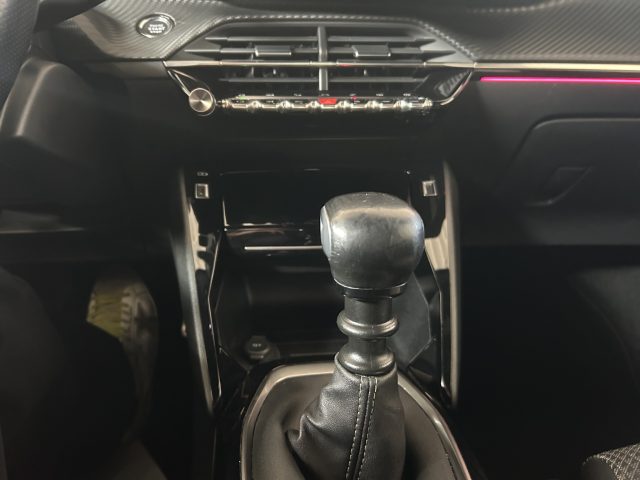PEUGEOT 2008 usata 12