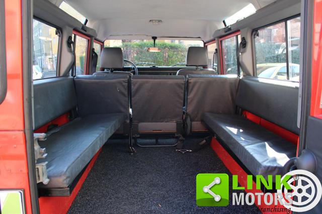 LAND ROVER Defender usata 15