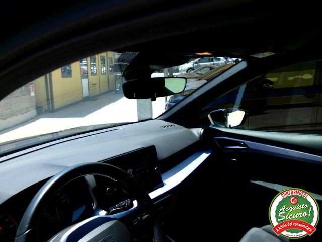 SEAT Arona usata, con Luci diurne LED