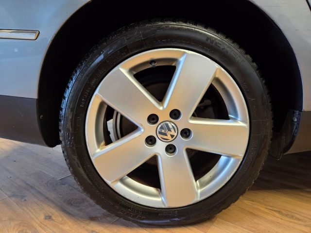 VOLKSWAGEN Passat usata, con Chiusura centralizzata