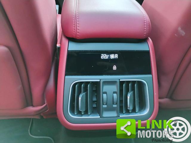 MASERATI Grecale usata, con Interni in pelle