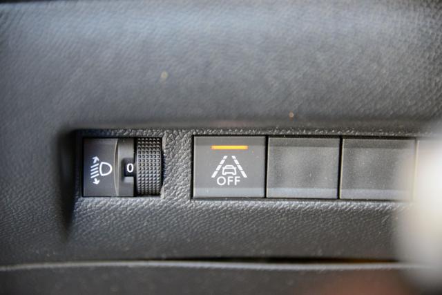 PEUGEOT 2008 usata, con Touch screen
