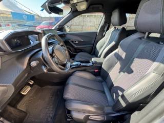 PEUGEOT 2008 usata, con Autoradio