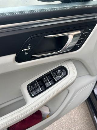 PORSCHE Macan usata, con ESP