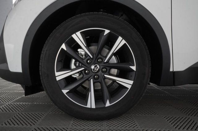 TOYOTA C-HR usata 14
