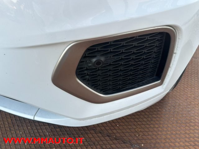 JAGUAR E-Pace usata, con Autoradio