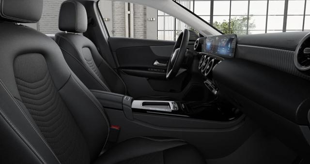 MERCEDES-BENZ A 180 usata, con Controllo automatico clima