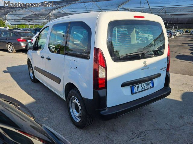 PEUGEOT Partner usata, con Autoradio