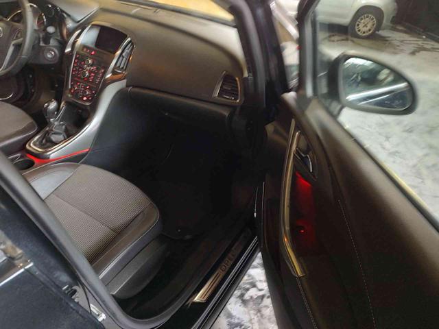 OPEL Astra usata, con Fendinebbia