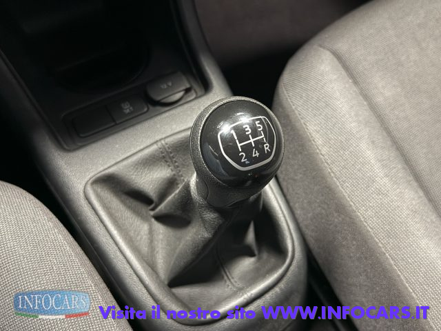 VOLKSWAGEN up! usata, con Sistema di navigazione