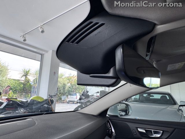 VOLVO V60 usata, con Bluetooth