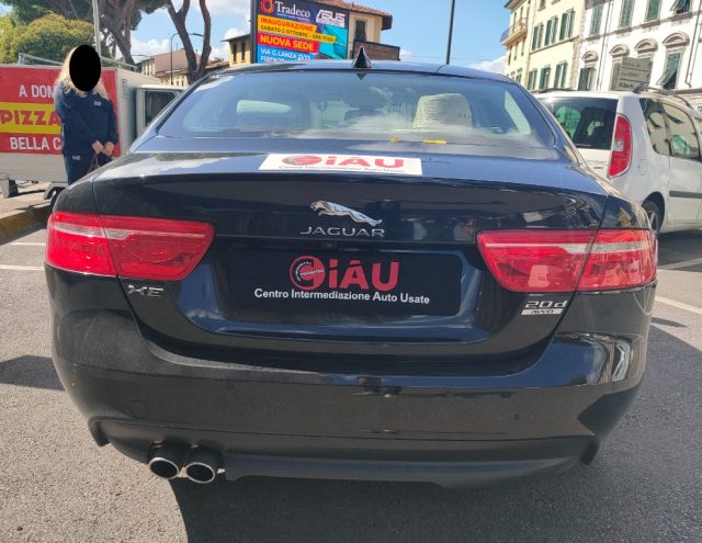 JAGUAR XE usata, con Autoradio