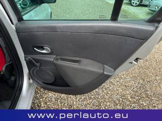 RENAULT Clio usata, con Chiusura centralizzata