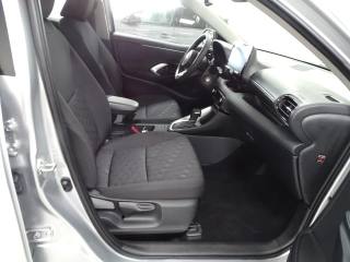 TOYOTA Yaris usata, con Bracciolo