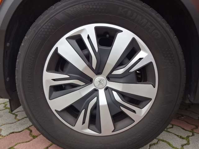 PEUGEOT 2008 usata, con Lettore CD