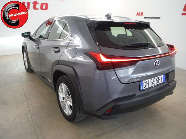 LEXUS UX 250h usata, con USB