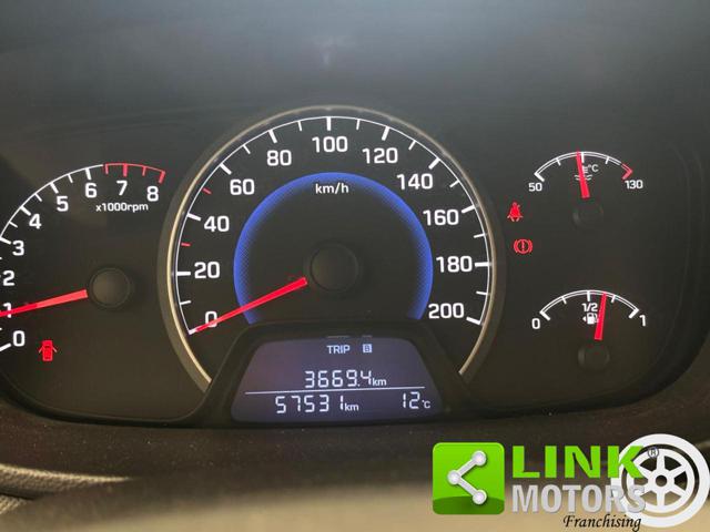 HYUNDAI i10 usata, con Sedile posteriore sdoppiato