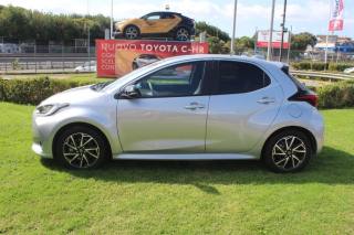 TOYOTA Yaris usata, con Autoradio