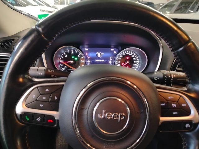 JEEP Compass usata, con Autoradio digitale