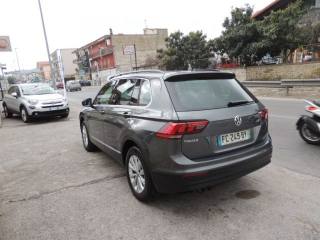 VOLKSWAGEN Tiguan usata, con Autoradio