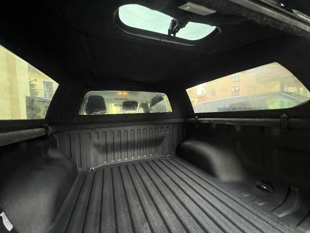 VOLKSWAGEN Amarok usata, con Specchietti laterali elettrici