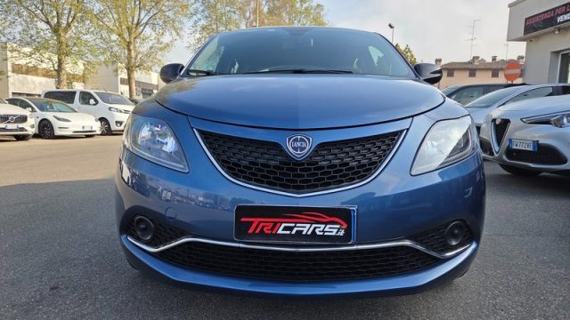 LANCIA Ypsilon usata, con Airbag