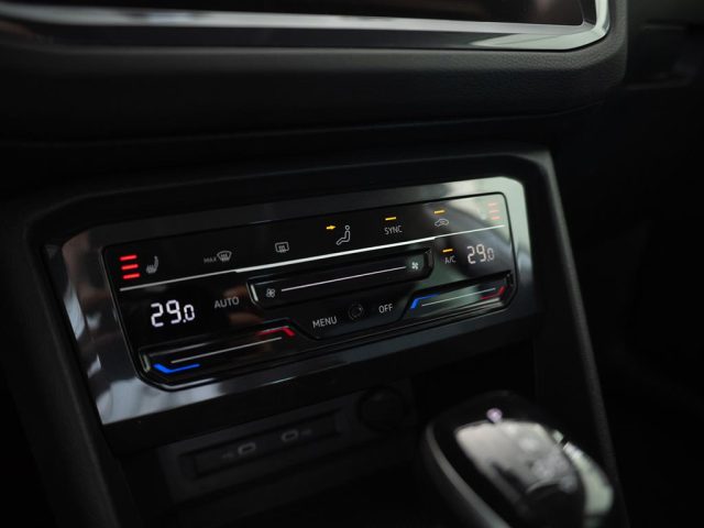 VOLKSWAGEN Tiguan usata, con Specchietti laterali elettrici