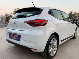 RENAULT Clio usata, con Climatizzatore