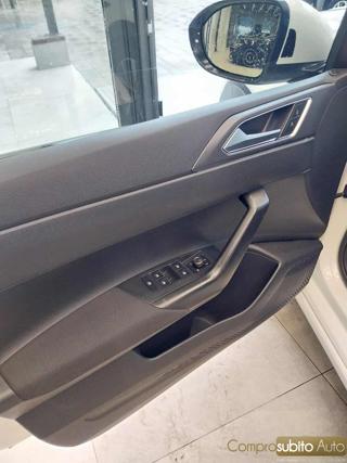 VOLKSWAGEN Taigo usata 29