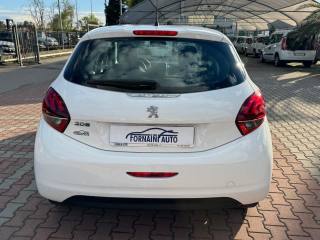 PEUGEOT 208 usata, con Autoradio
