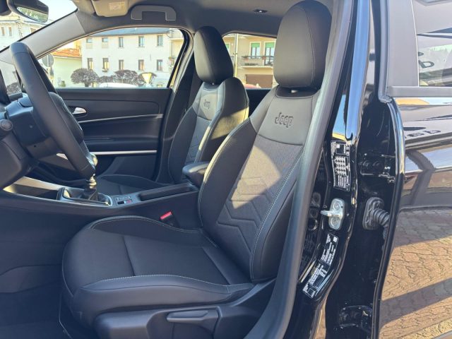 JEEP Avenger usata, con USB