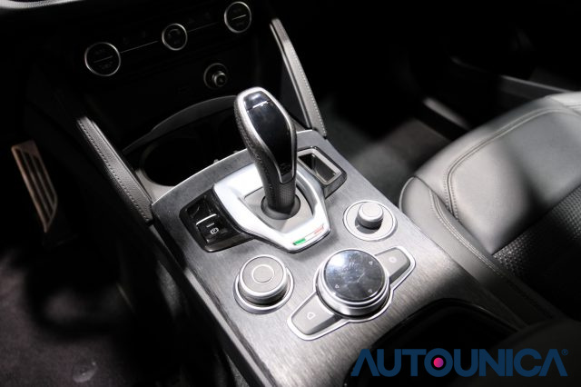 ALFA ROMEO Stelvio usata, con Controllo elettronico della corsia