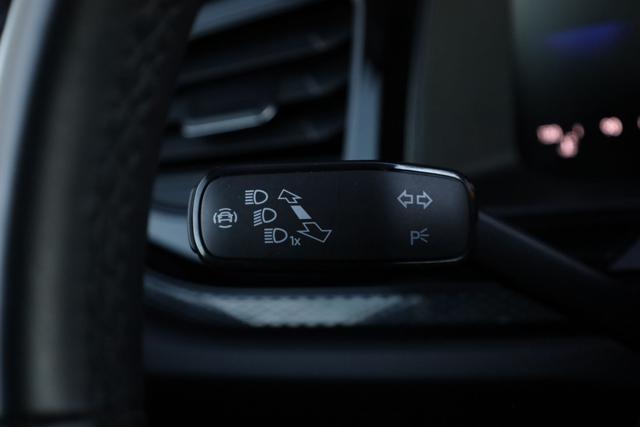 VOLKSWAGEN Taigo usata, con Autoradio digitale