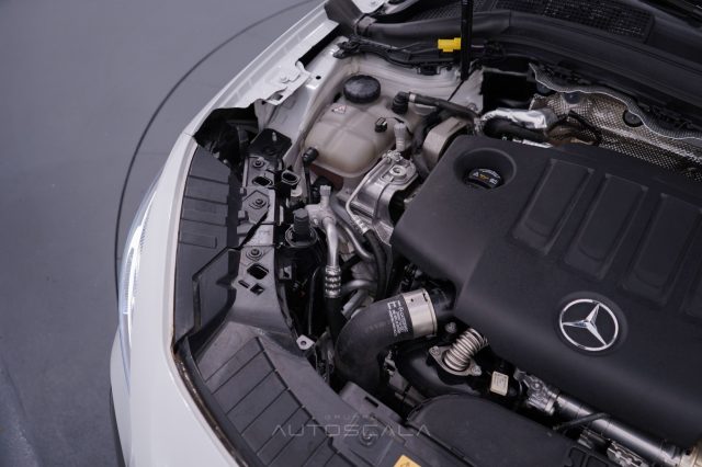 MERCEDES-BENZ GLA 200 usata 36