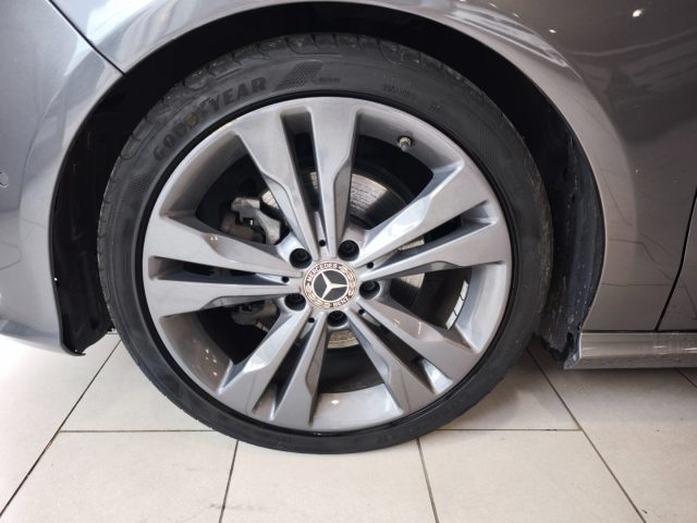 MERCEDES-BENZ CLA 200 usata, con Chiusura centralizzata